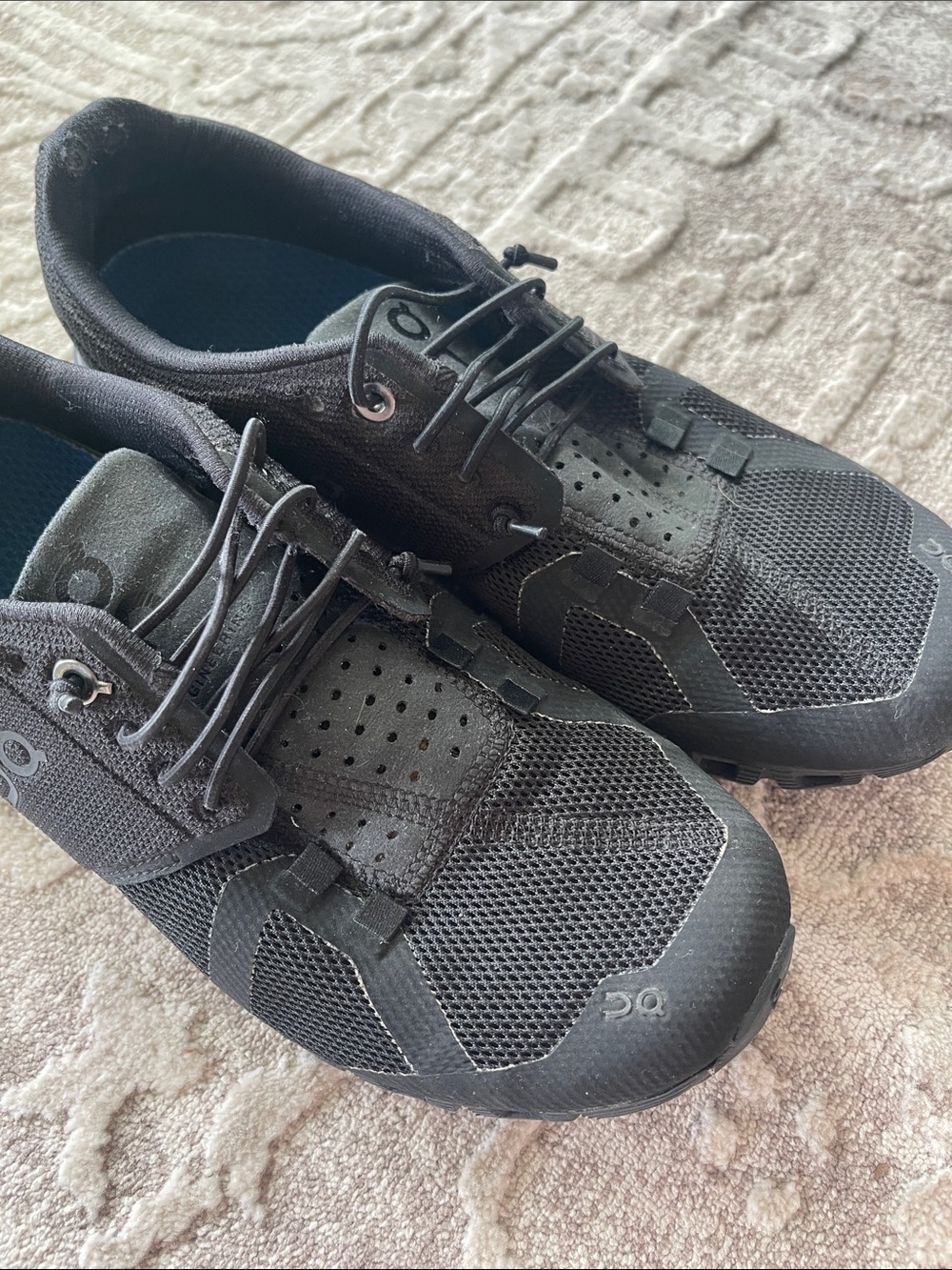 On Running Women’s Black Athletic Running Shoes - Picture 3 of 7